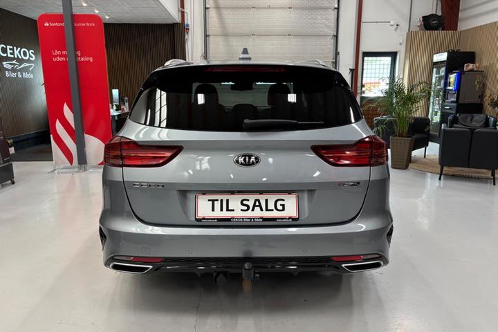 Grå Kia Ceed fra 2020