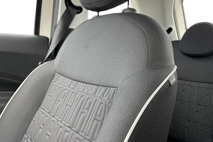 Hvid Fiat 500e fra 2024