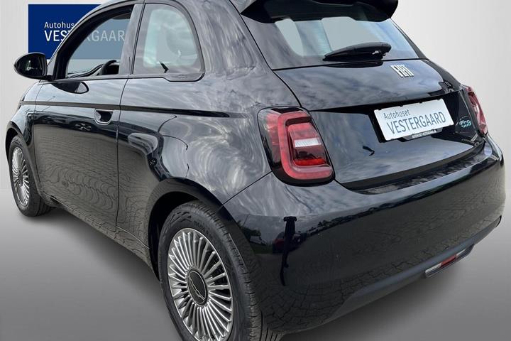 Sort Fiat 500e fra 2023