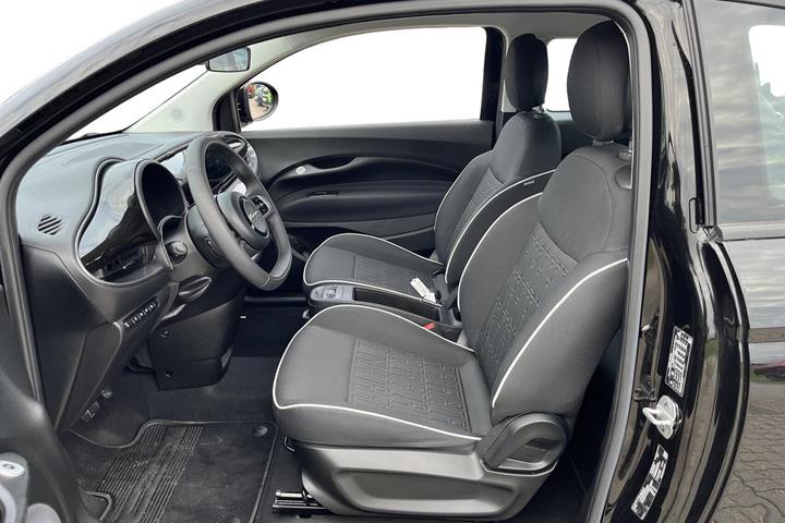 Sort Fiat 500e fra 2023