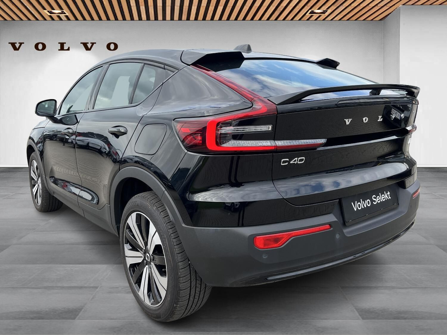 Sort Volvo C40 fra 2023