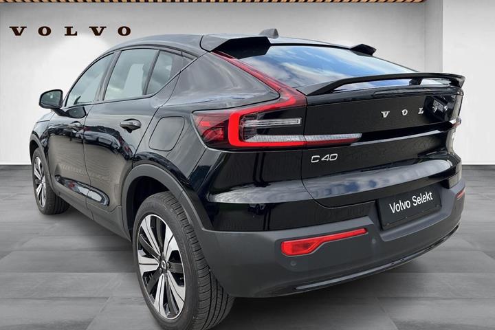 Sort Volvo C40 fra 2023