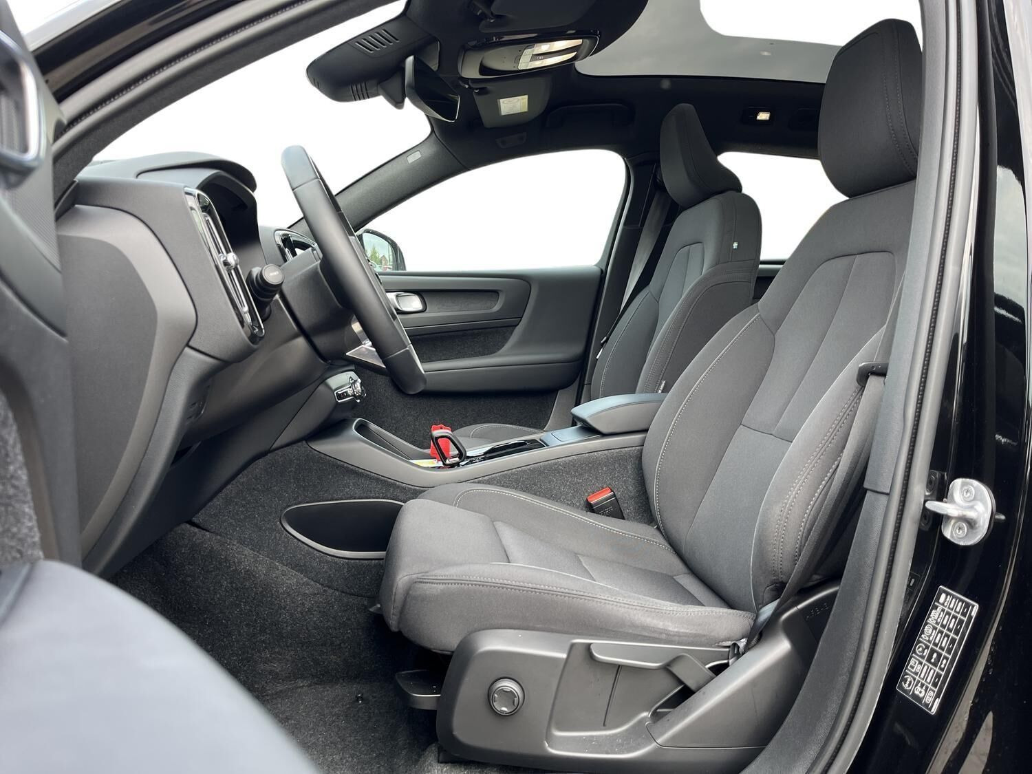 Sort Volvo C40 fra 2023