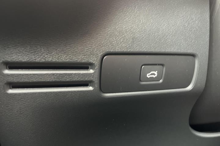 Sort Volvo C40 fra 2023