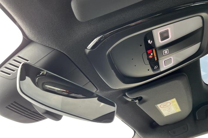Sort Volvo C40 fra 2023
