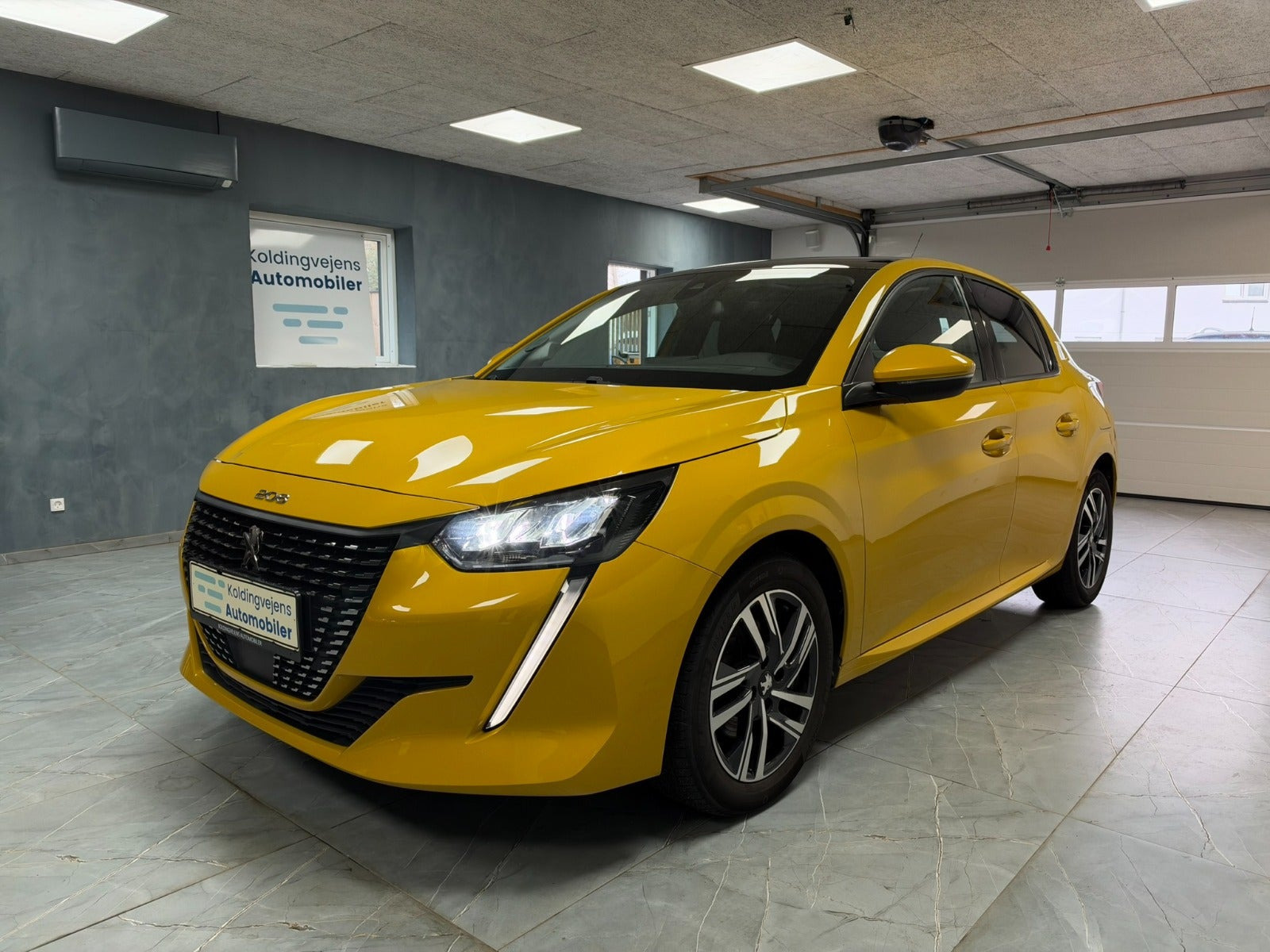 undefined Peugeot 208 fra 2020