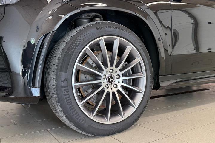 Sort Mercedes GLE350 de fra 2022