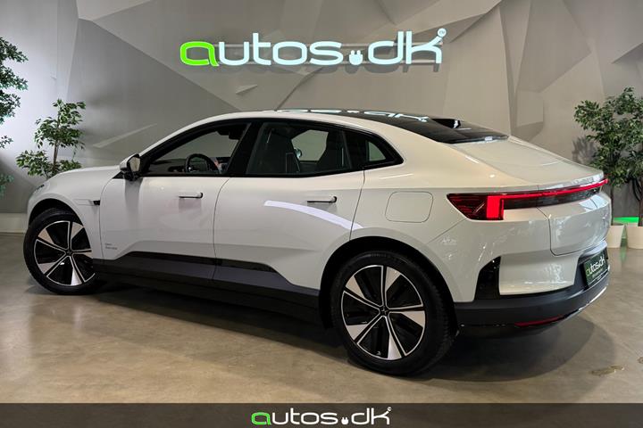 Hvid Polestar 4 fra 2026
