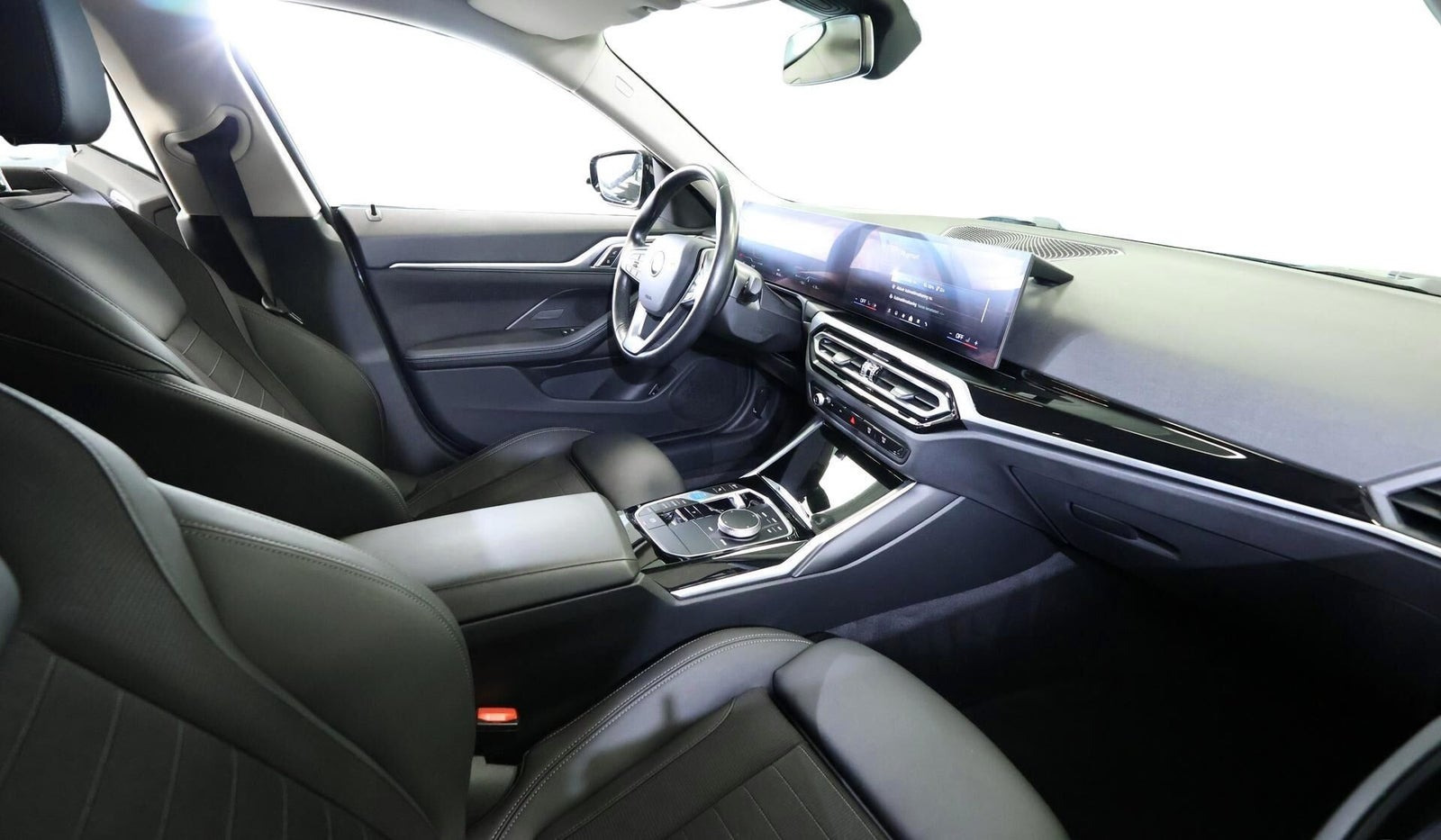 Sort BMW i4 fra 2023