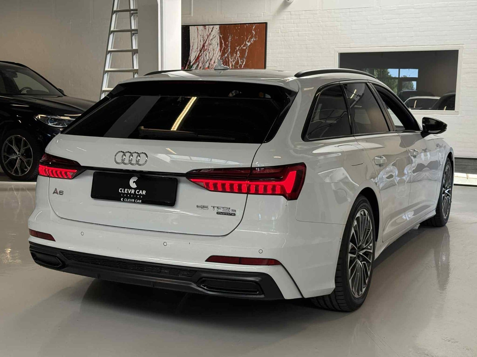 Hvid Audi A6 fra 2023