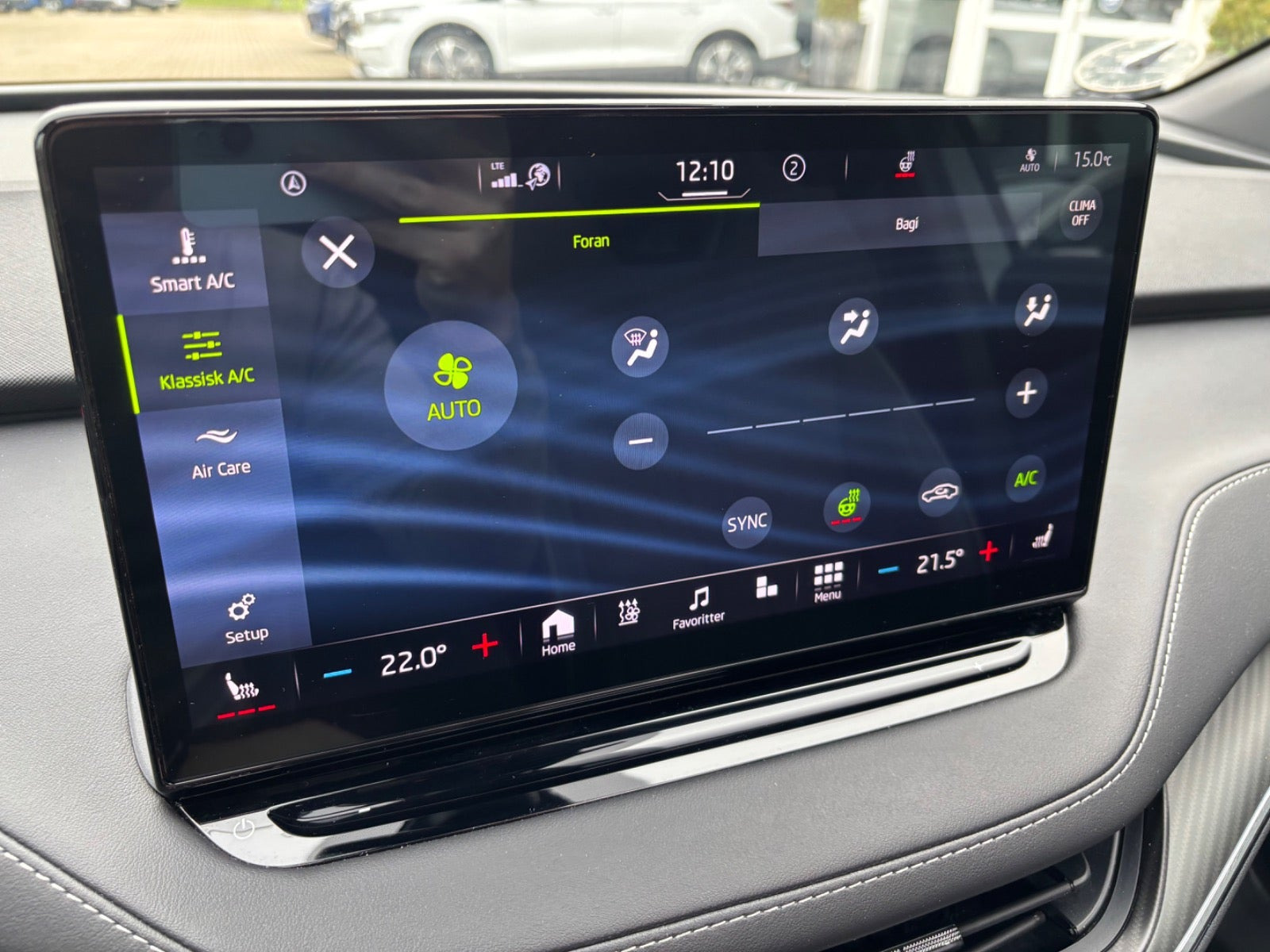 Grå Skoda Enyaq fra 2023