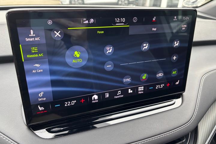 Grå Skoda Enyaq fra 2023