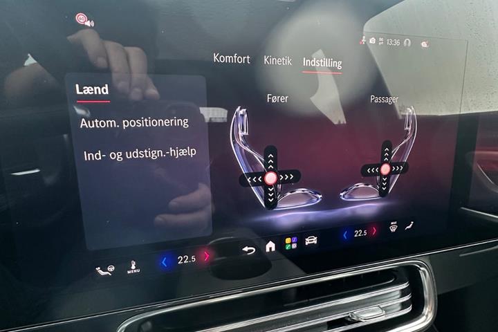 Sort Mercedes GLB250+ fra 2026