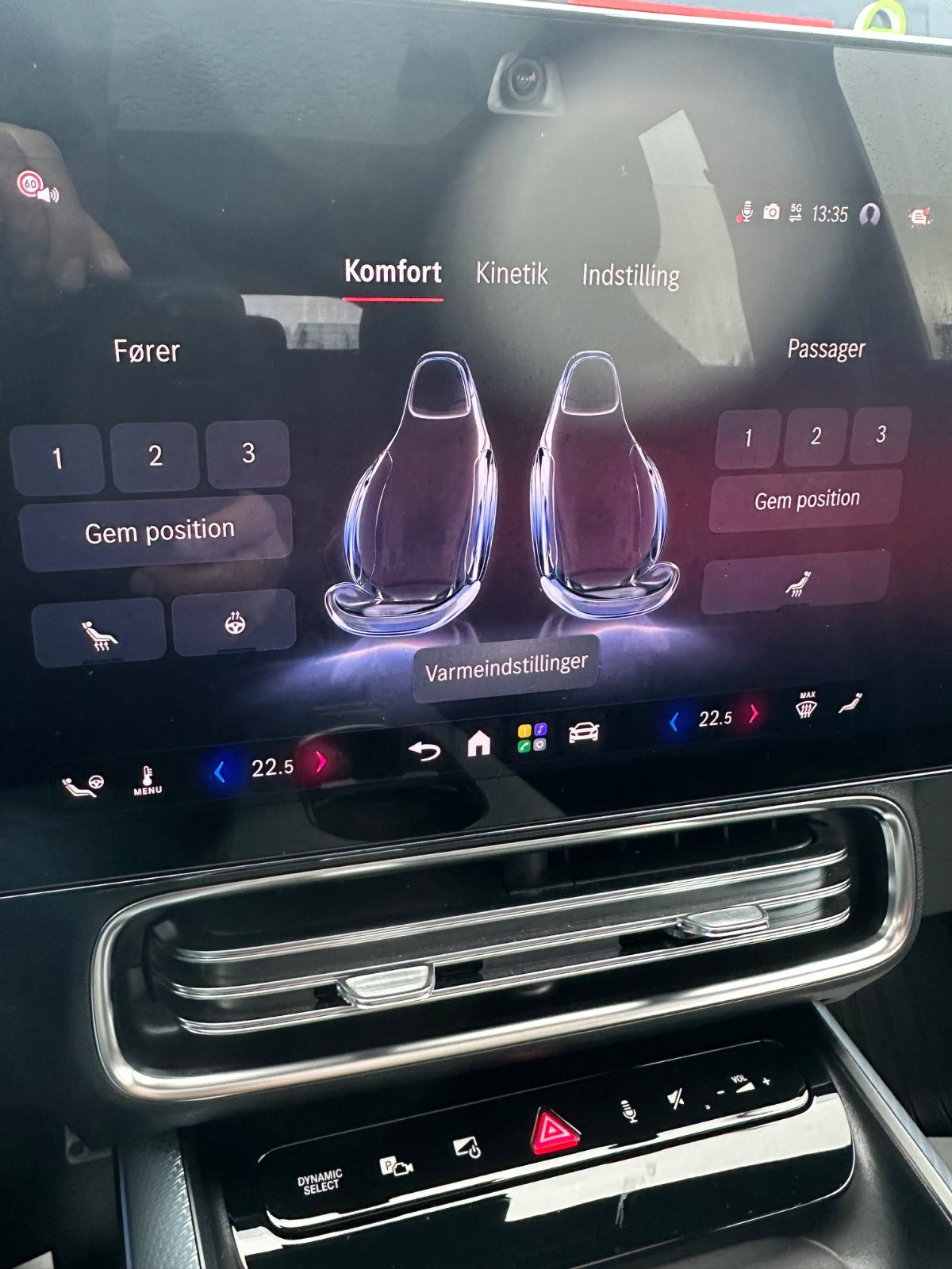 Sort Mercedes GLB250+ fra 2026