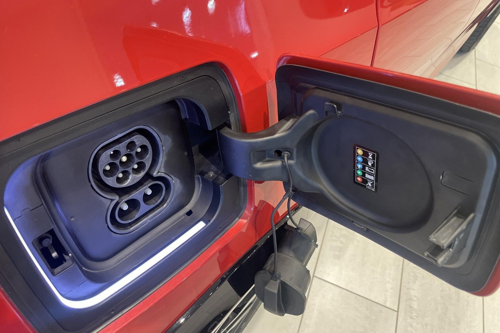 Rød BMW i3s fra 2019