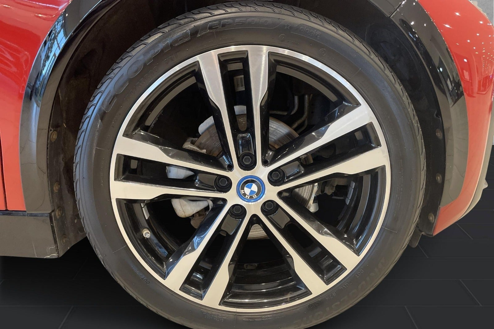 Rød BMW i3s fra 2019
