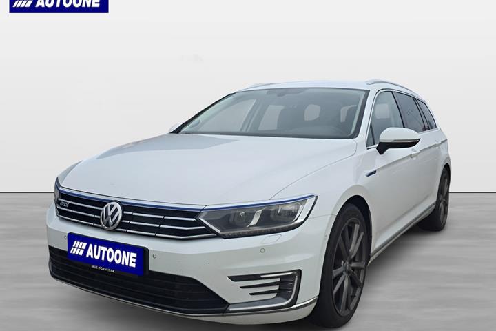 undefined VW Passat fra 2016 set udefra