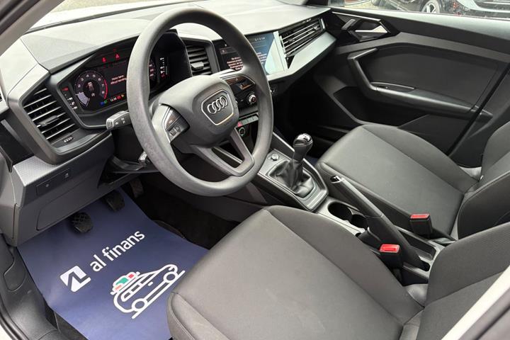 Hvid Audi A1 fra 2021