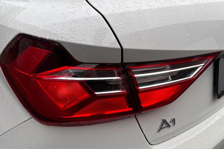 Hvid Audi A1 fra 2021