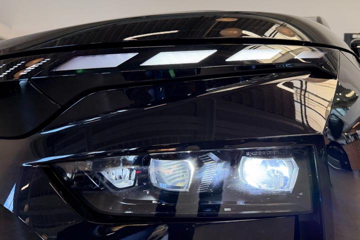 Sort Skoda Enyaq fra 2026