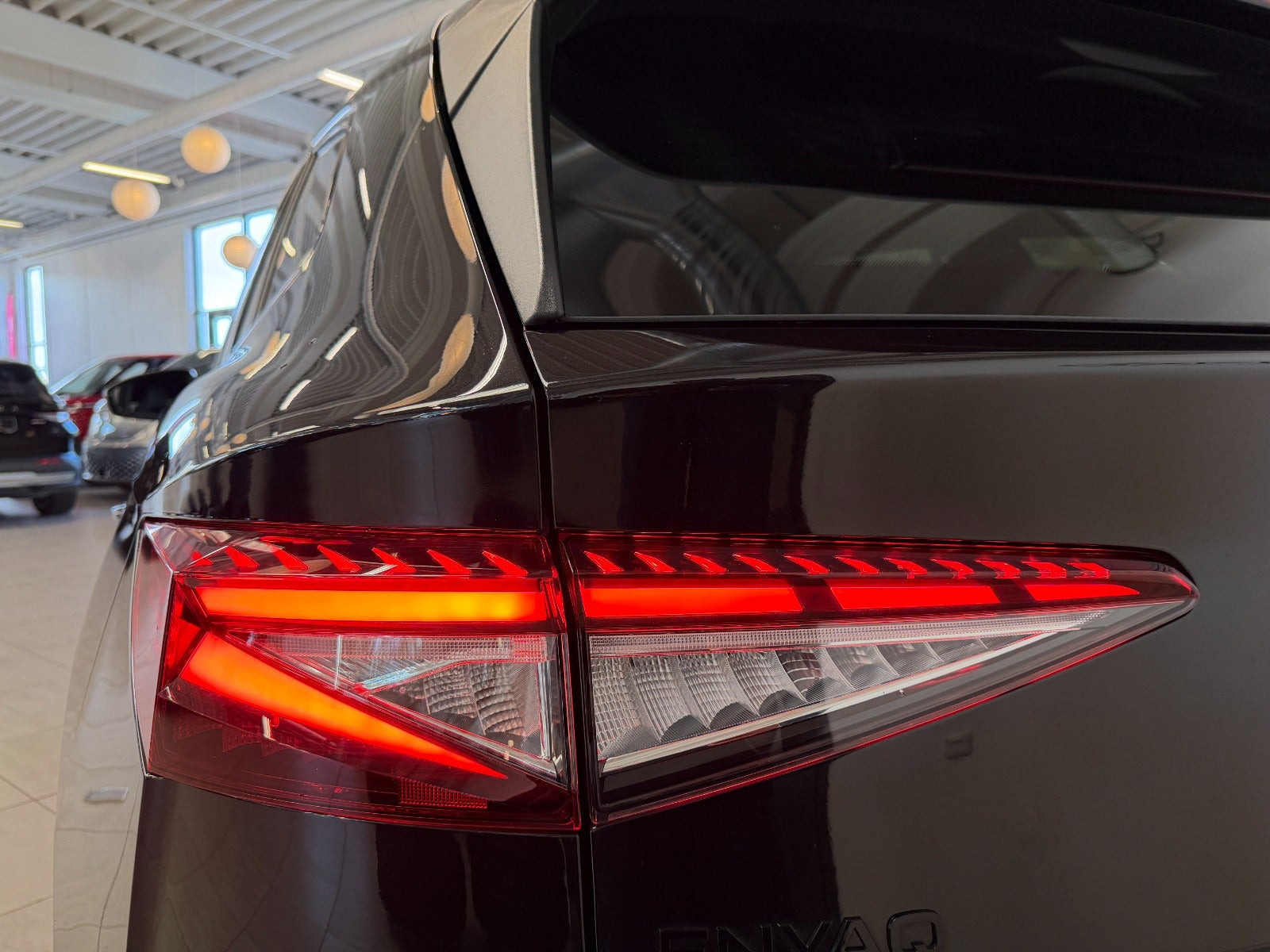 Sort Skoda Enyaq fra 2026
