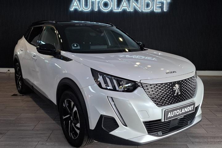 Hvid Peugeot e-2008 fra 2023