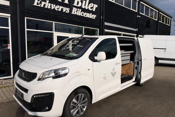 Hvid Peugeot e-Expert fra 2021
