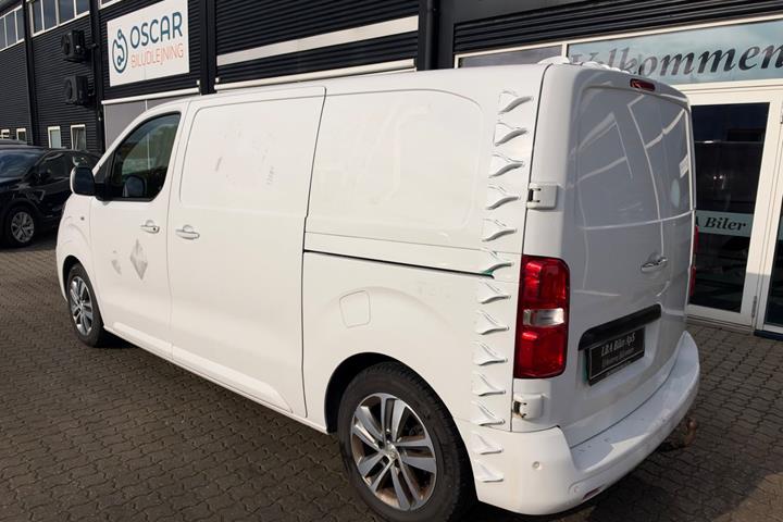 Hvid Peugeot e-Expert fra 2021