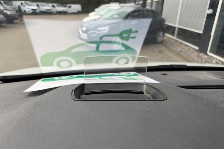 Hvid Peugeot e-Expert fra 2021