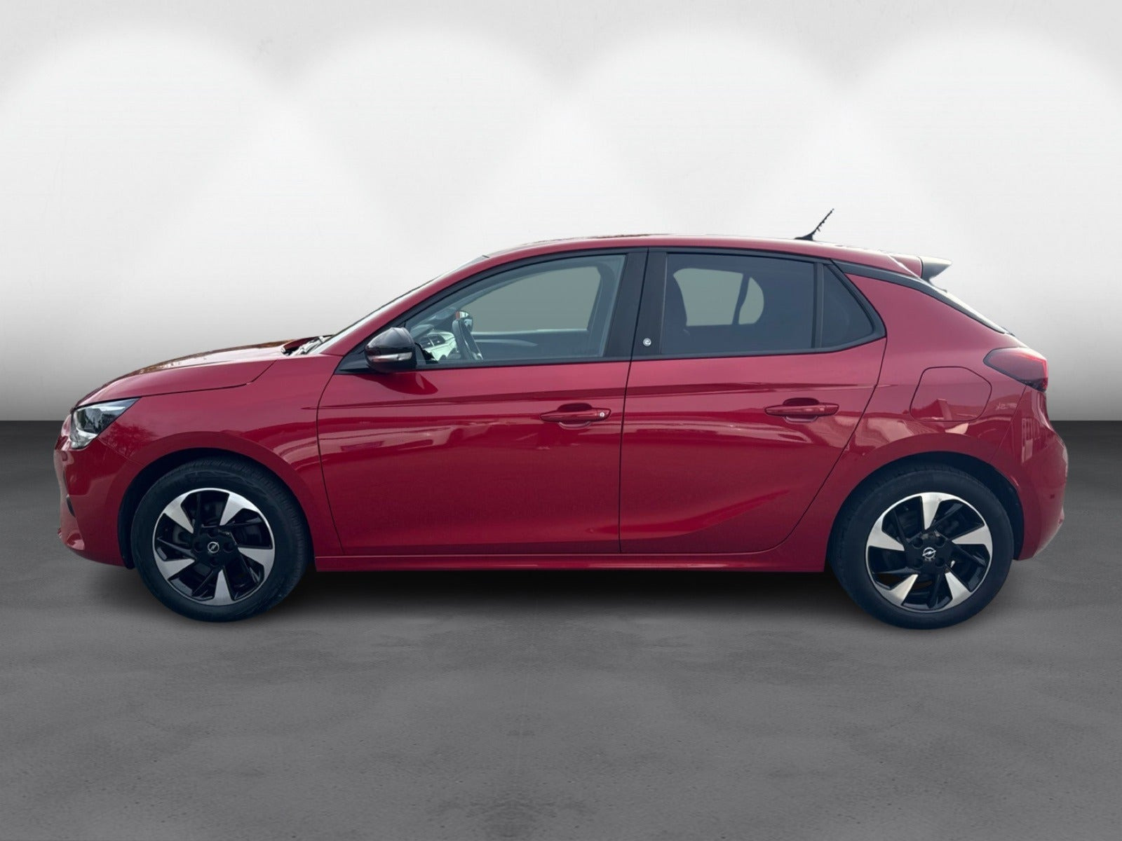 Rød Opel Corsa-e fra 2021