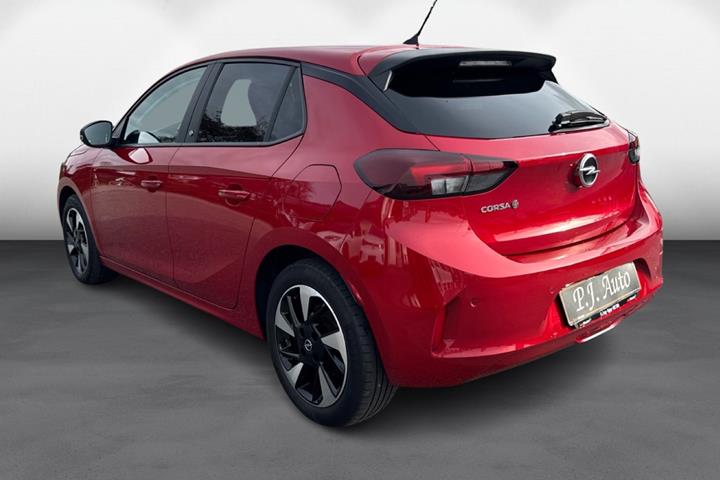 Rød Opel Corsa-e fra 2021