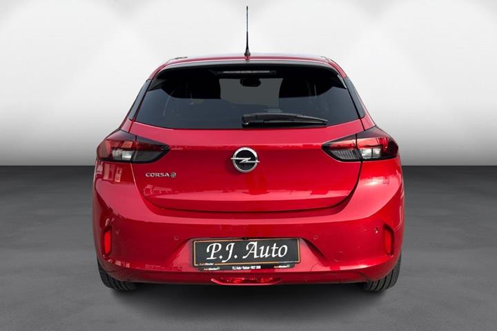 Rød Opel Corsa-e fra 2021