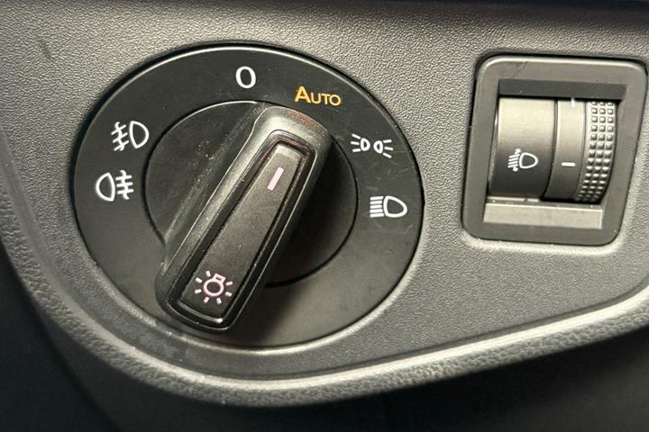 Sort VW Polo fra 2020