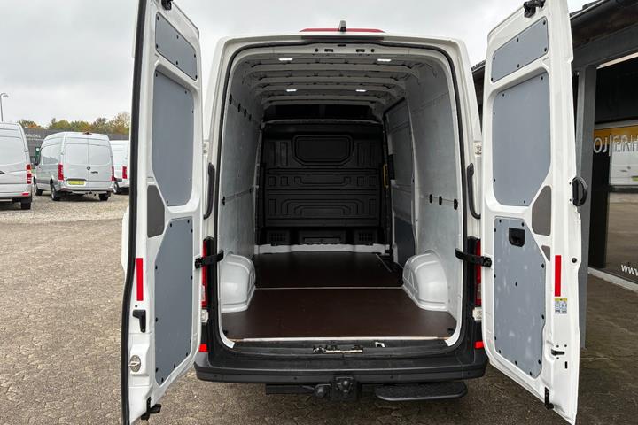 Hvid VW Crafter 35 fra 2018
