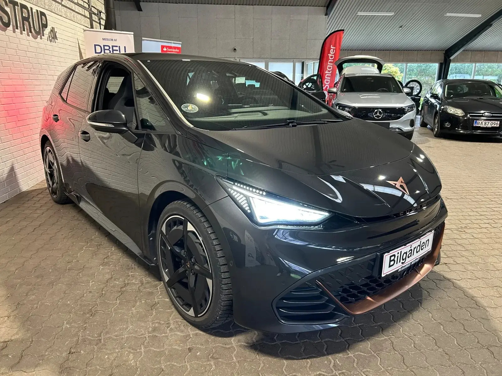 Sort Cupra Born fra 2024