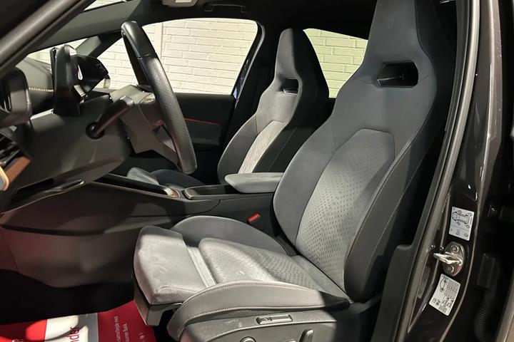 Sort Cupra Born fra 2024
