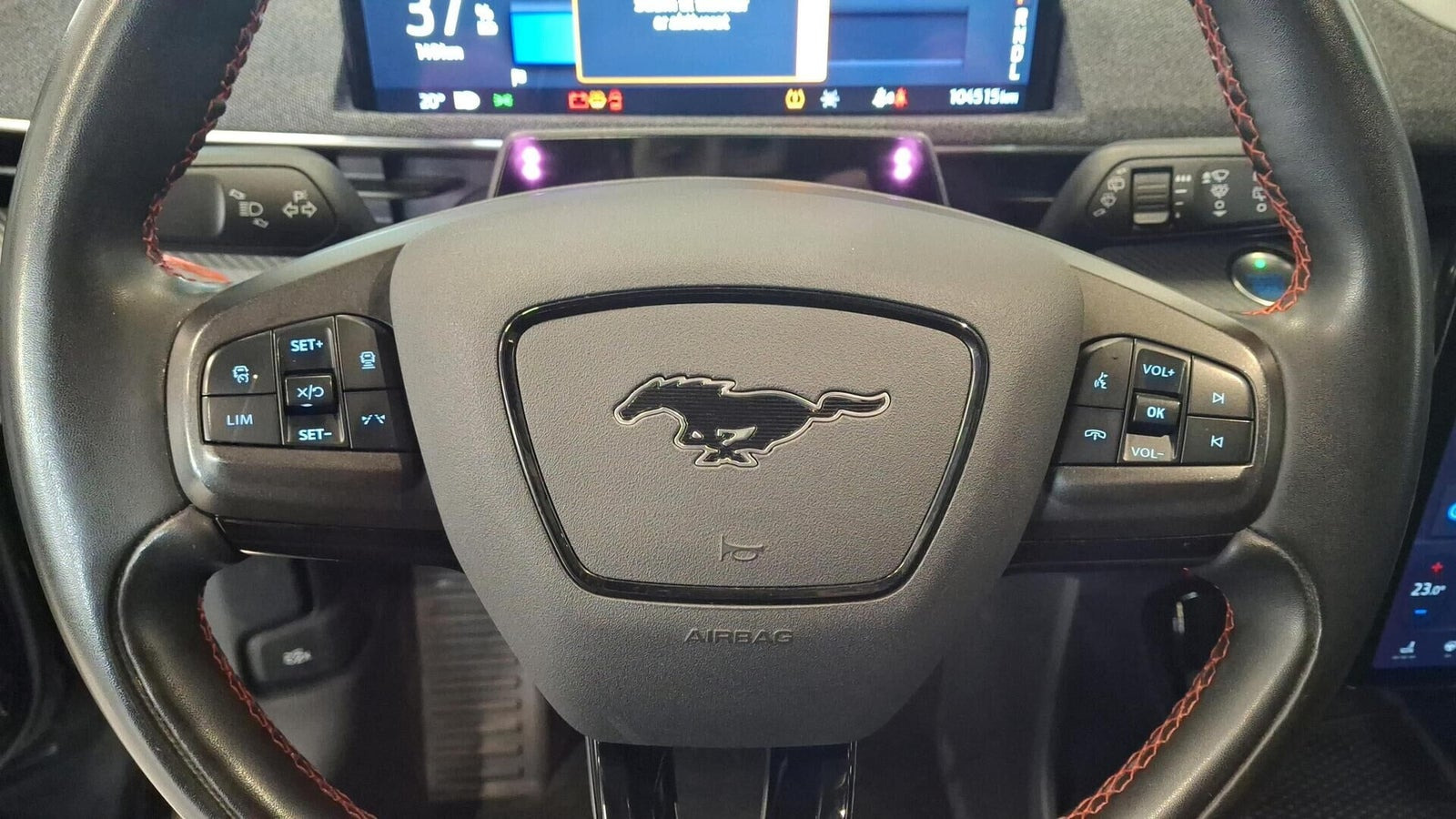 Sort Ford Mustang Mach-E fra 2023