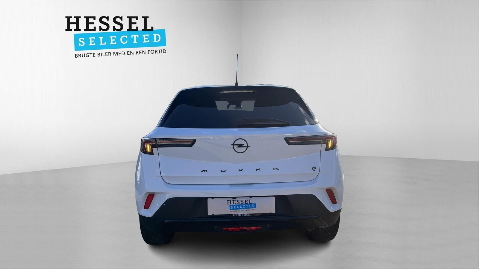 Hvid Opel Mokka-e fra 2022