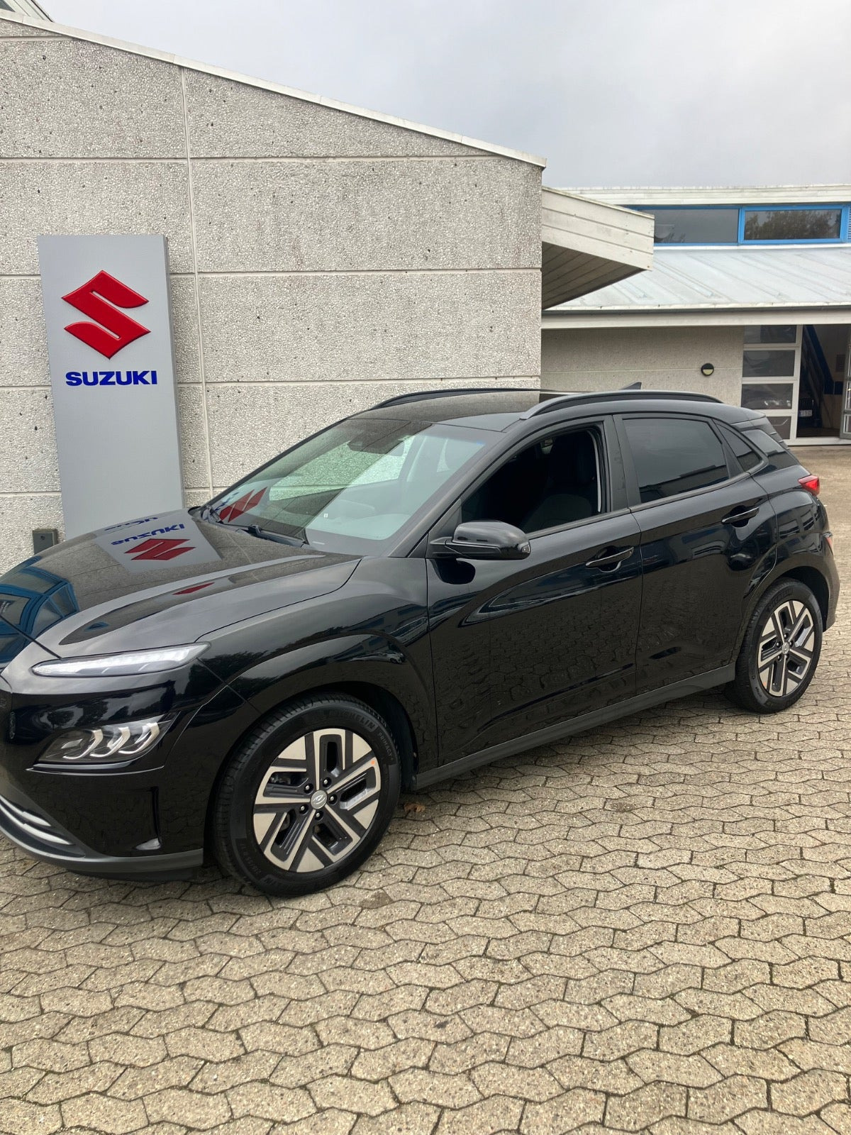 Hyundai Kona 64 EV Trend