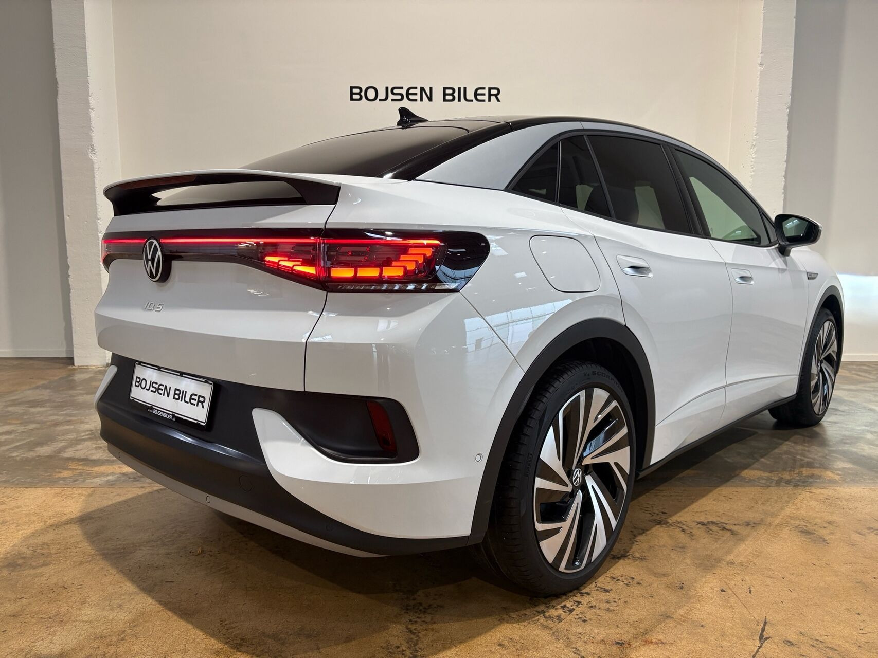 Hvid VW ID.5 fra 2024