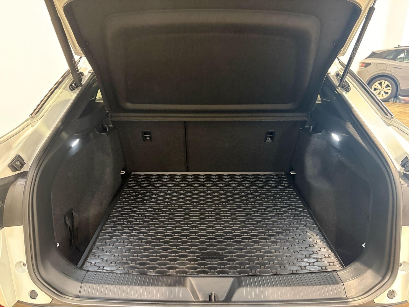 Hvid VW ID.5 fra 2024