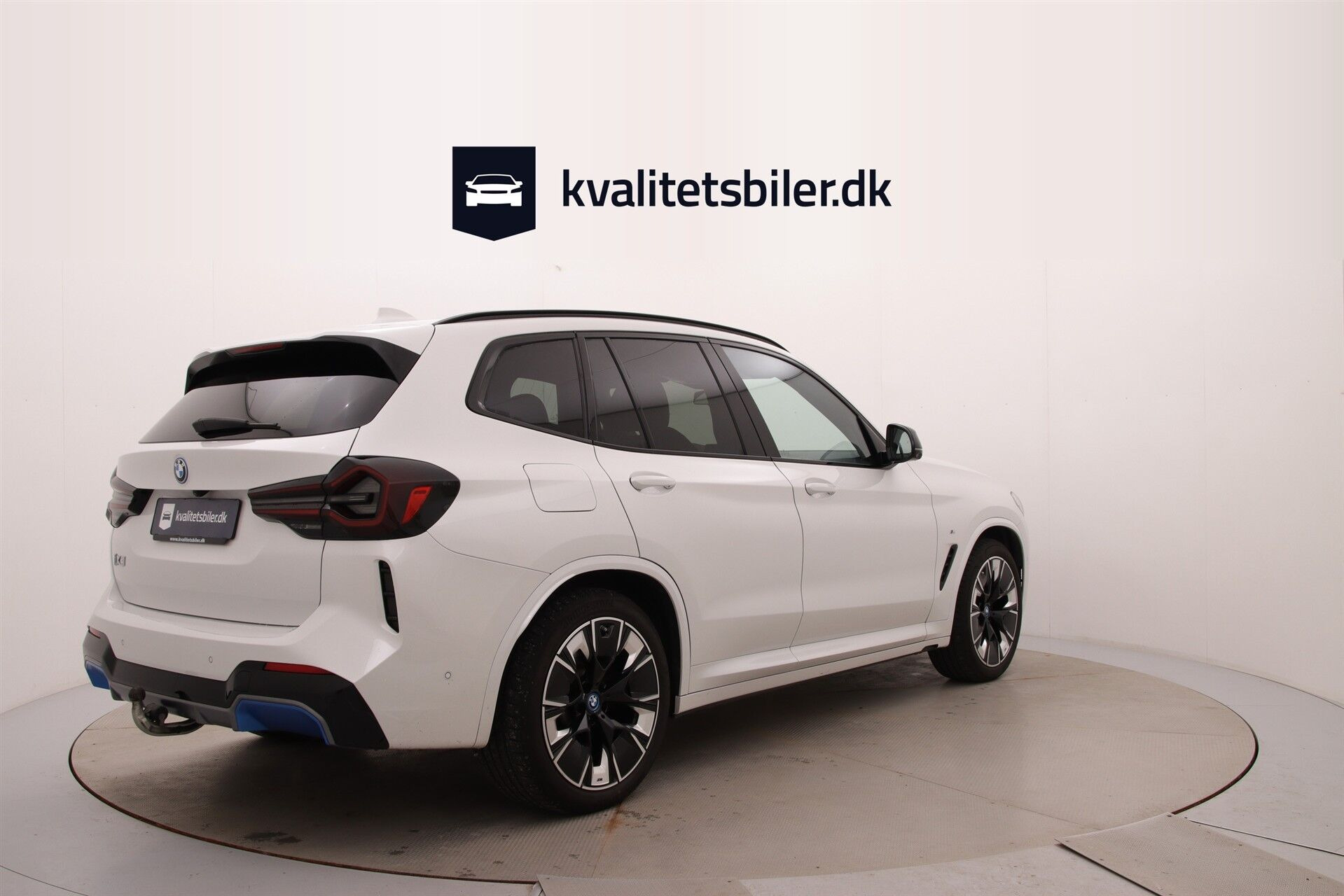 Hvid BMW iX3 fra 2022