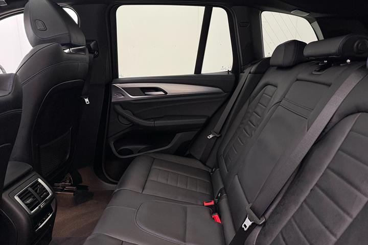 Hvid BMW iX3 fra 2022