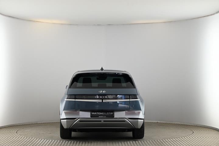 Blå Hyundai Ioniq 5 fra 2022