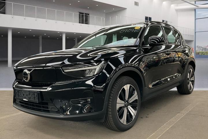 Sort Volvo XC40 fra 2023