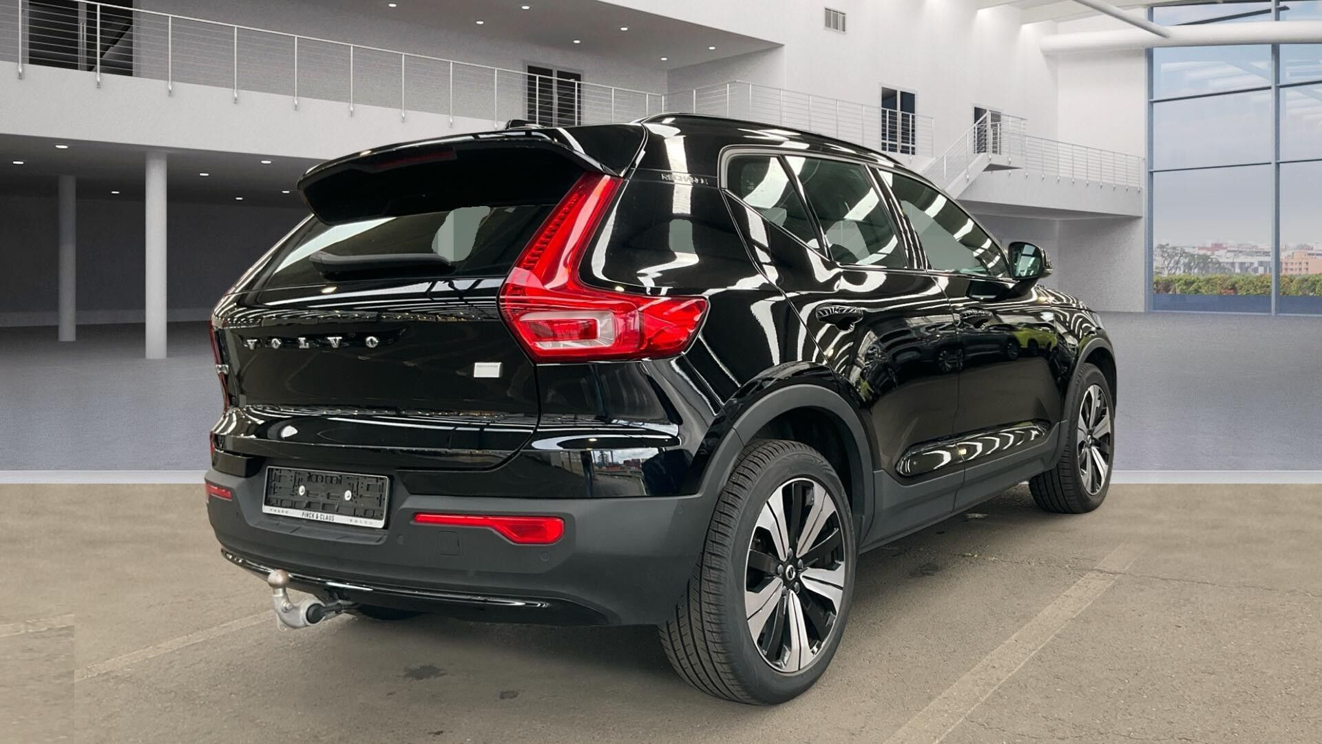 Sort Volvo XC40 fra 2023