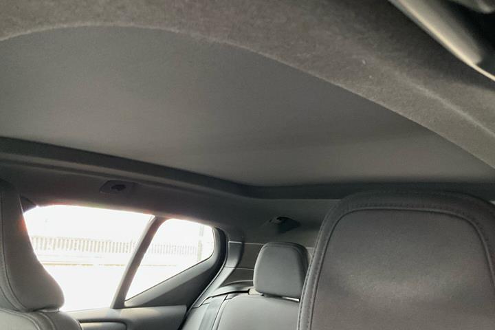 Sort Volvo XC40 fra 2023