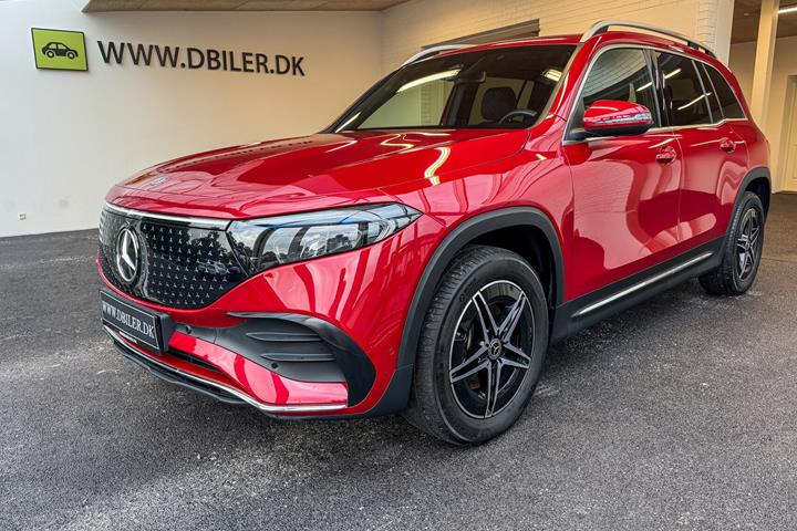 Rød Mercedes EQB250+ fra 2024