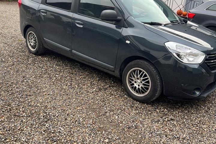 undefined Dacia Lodgy fra 2017