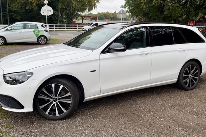 undefined Mercedes E300 e fra 2021